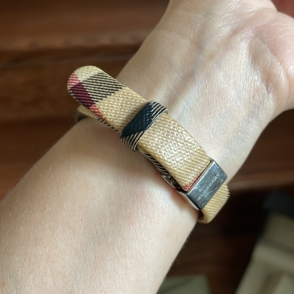 Burberry Watch Luxury Classic Adjustable Dialup Quartz Holt Renfrew - Picture 11 of 13